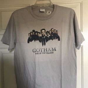 Gotham on Fox TV Show T-shirt Men’s Small